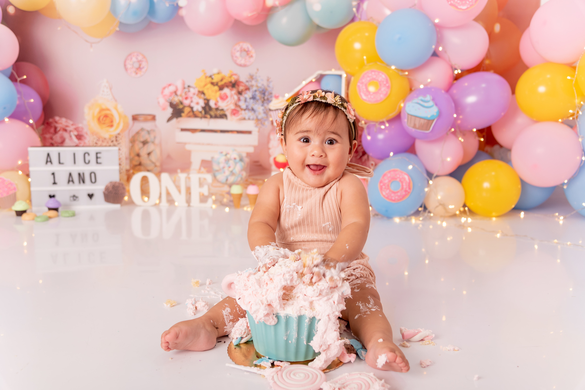smash-the-cake-confeiteira-primeito-aninho-aniversario-estudio-thais-castro-santo-andre-sao-paulo