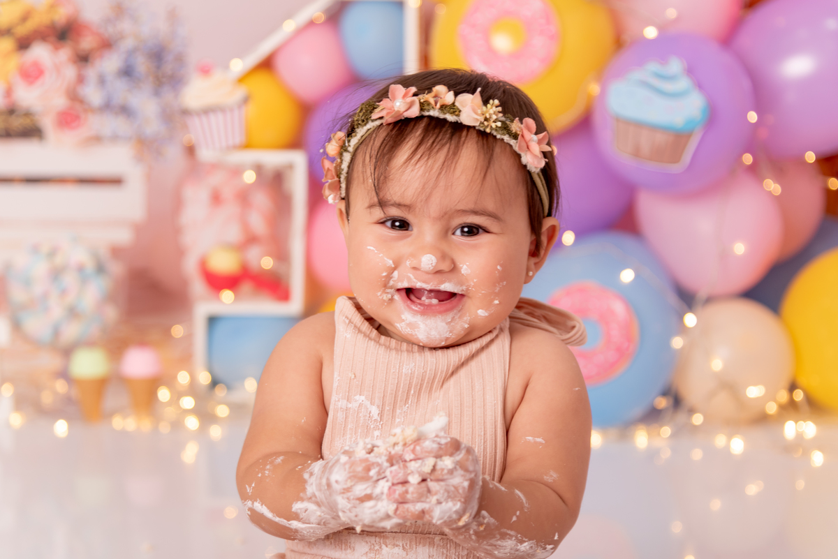 smash-the-cake-confeiteira-primeito-aninho-aniversario-estudio-thais-castro-santo-andre-sao-paulo