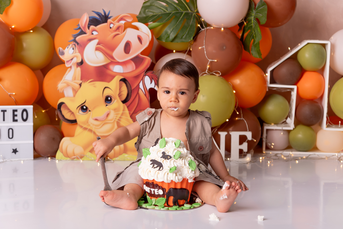 smash-the-cake-rei-leão-disney-primeito-aninho-aniversario-estudio-thais-castro-santo-andre-sao-paulo