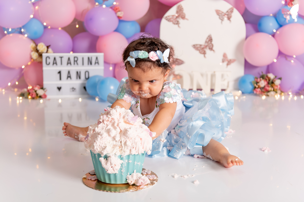 smash-the-cake-borboletas-disney-primeito-aninho-aniversario-estudio-thais-castro-santo-andre-sao-paulo