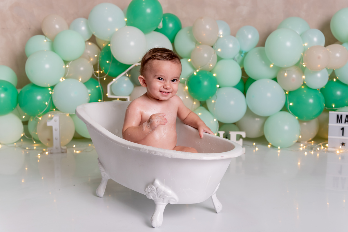 smash-the-cake-neutro-primeiro-ano-aniversario-estudio-thais-castro