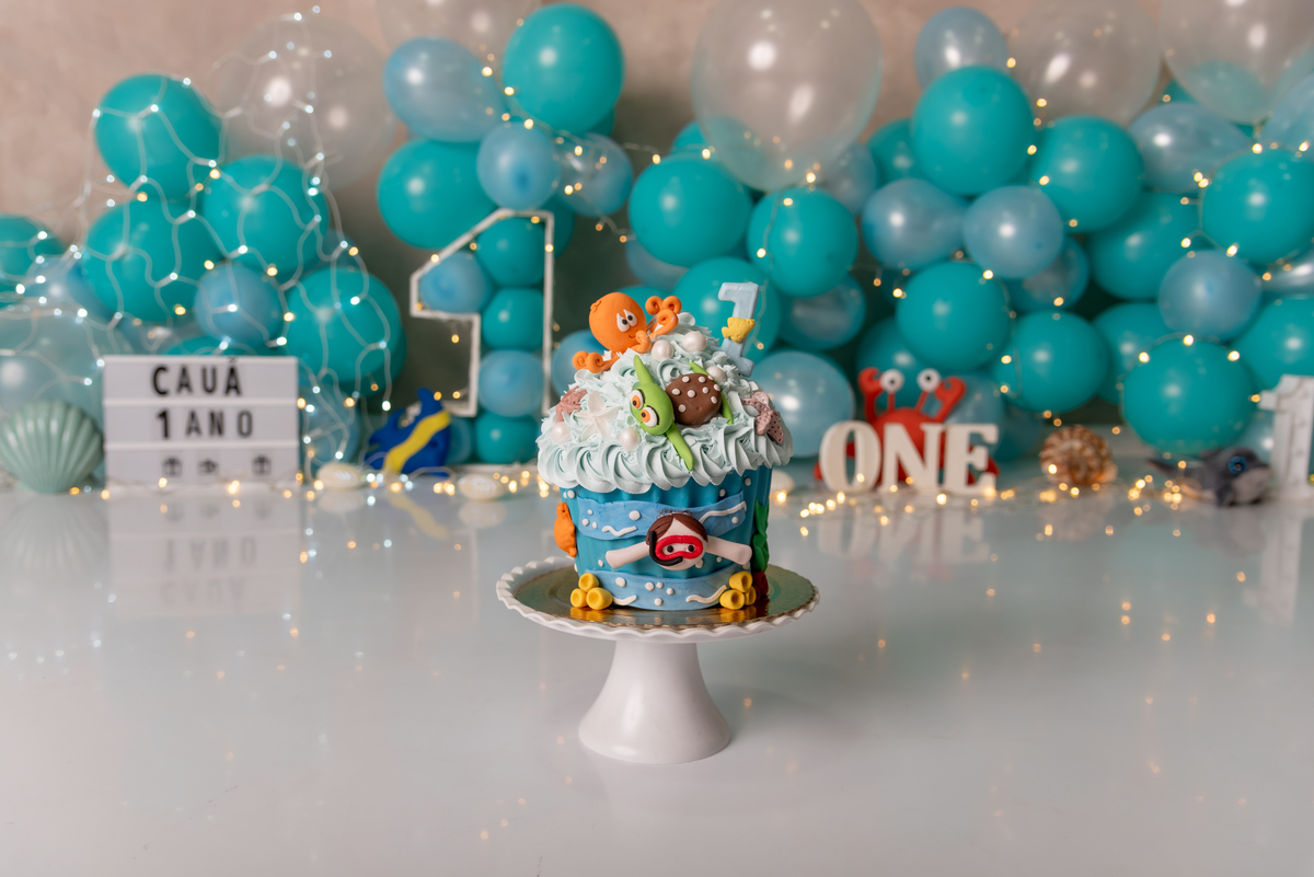 smash-the-cake-fundo-mar-primeiro-ano-aniversario-estudio-thais-castro
