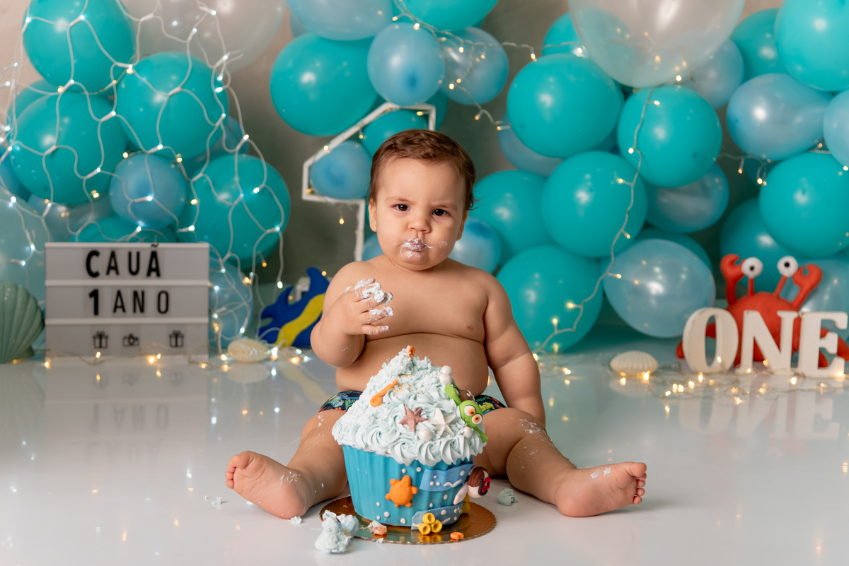smash-the-cake-fundo-mar-primeiro-ano-aniversario-estudio-thais-castro