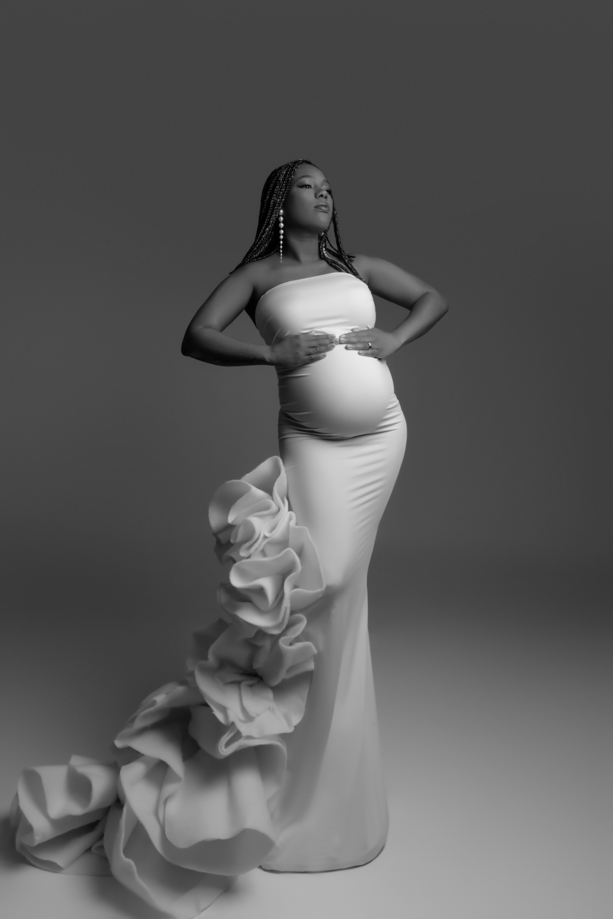 ensaio-gestante-fashion-clean-mulher-preta-estudio-thais-castro-são-paulo-brooklin