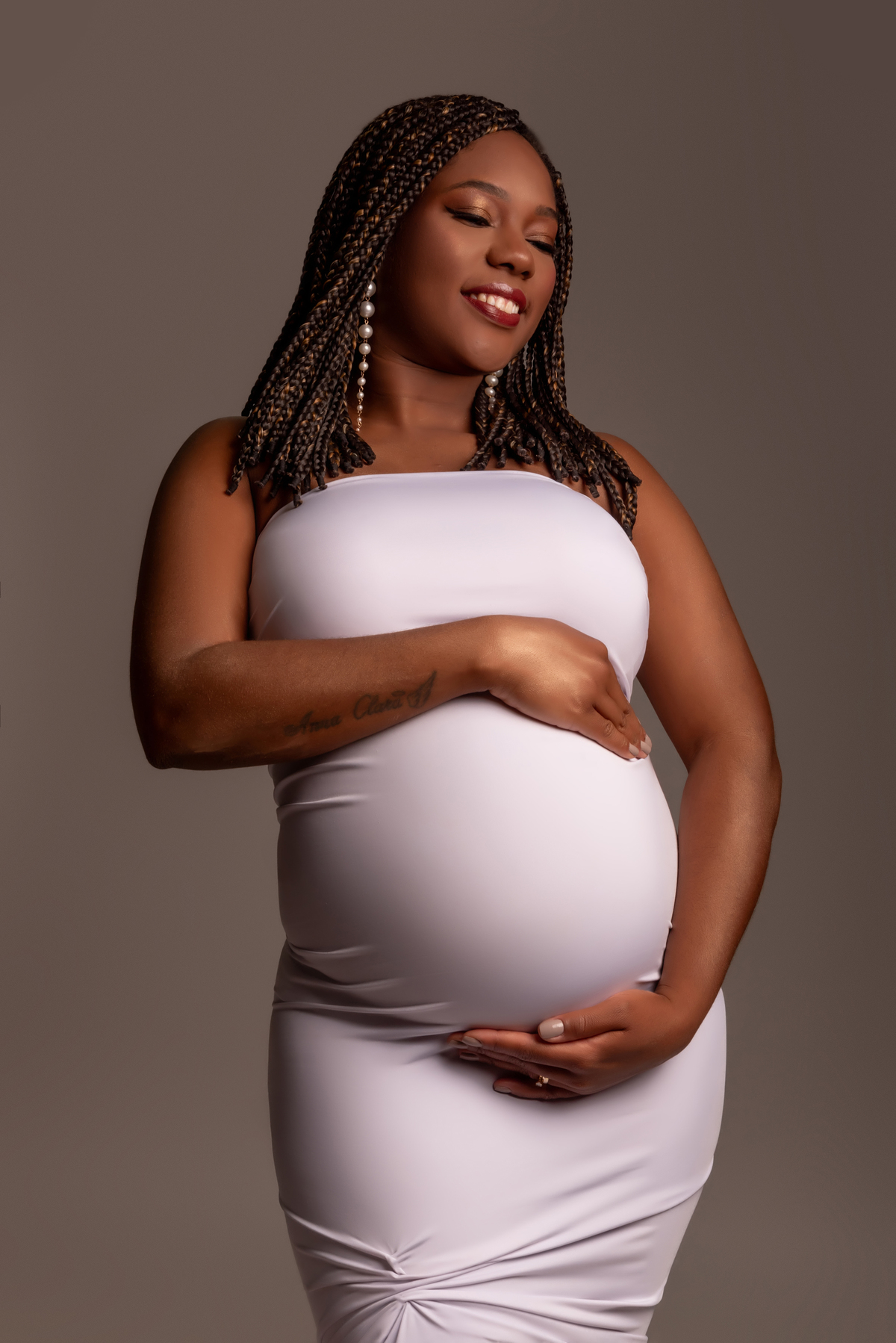 ensaio-gestante-fashion-clean-mulher-preta-estudio-thais-castro-são-paulo-brooklin