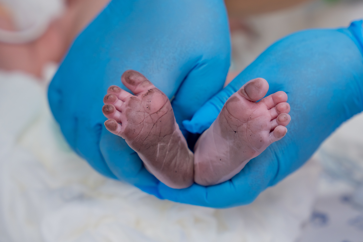 fotografia-parto-cesaria-rede-dor-recem-nascido-estudio-thais-castro-brooklin-morumbi-ibirapuera-moema-abc-tatuapé