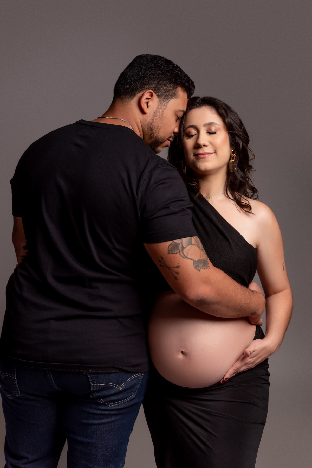 ensaio-gestante-clean-neutro-fashion-estudio-thais-castro-brooklin-campo-limpo-moema-jardins-interlagos-jabaquara