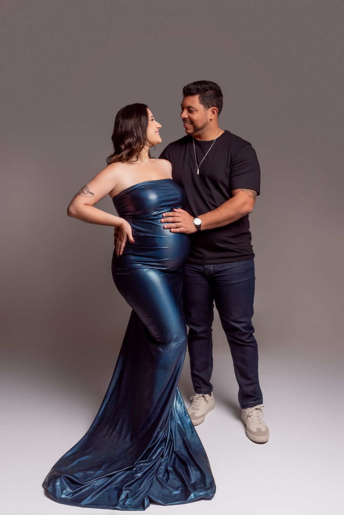 ensaio-gestante-clean-neutro-fashion-estudio-thais-castro-brooklin-campo-limpo-moema-jardins-interlagos-jabaquara