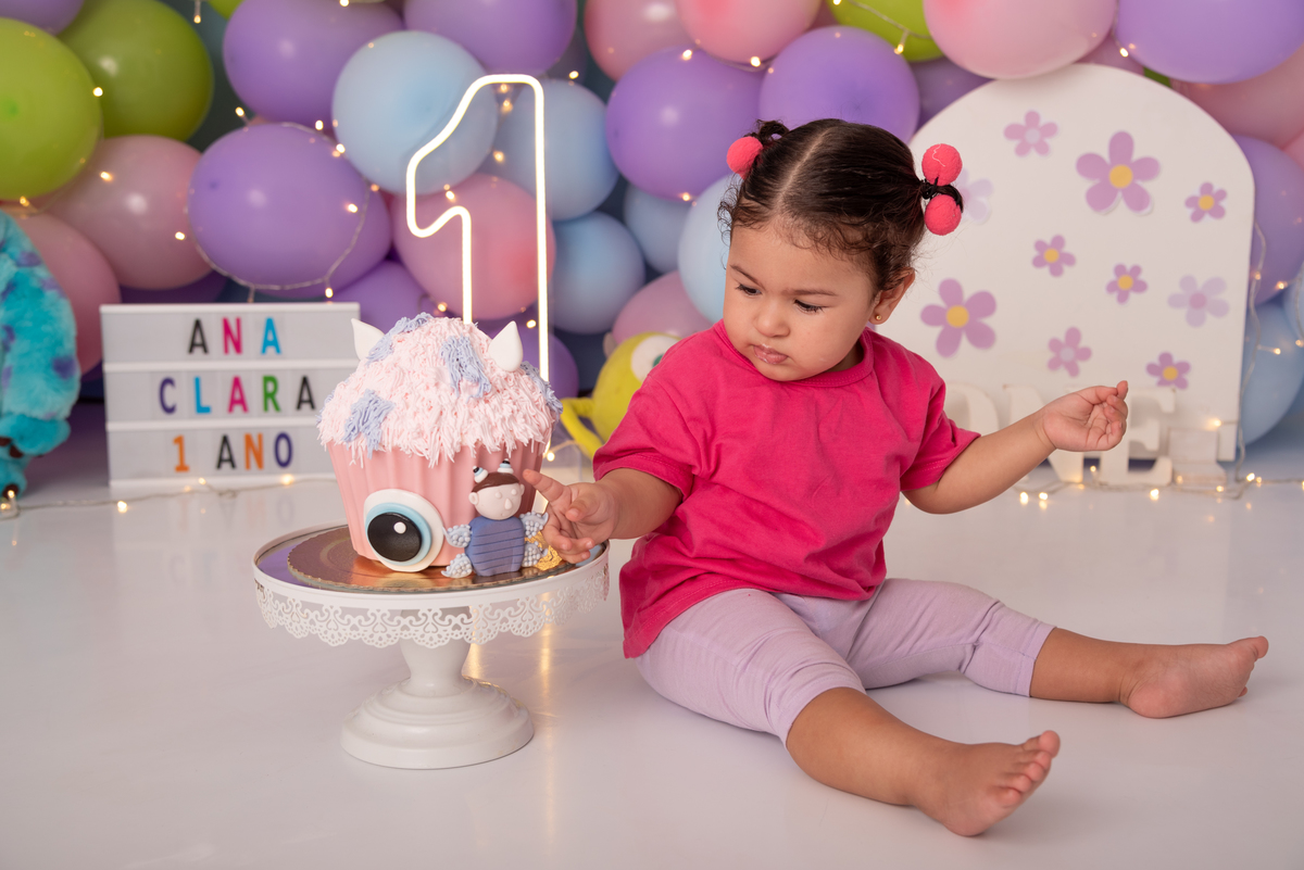 smash-the-cake-monstros-SA-disney-Monsters-inc-aniversario-1-ano-estudio-thais-castro-brooklin-itaim-moema-campo-belo-congonhas-vila-olimpia