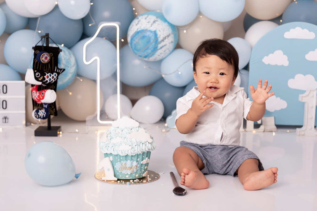 smash-the-cake-nuvens-aniversario-1-ano-estudio-thais-castro-brooklin-itaim-moema-campo-belo-congonhas-vila-olimpia