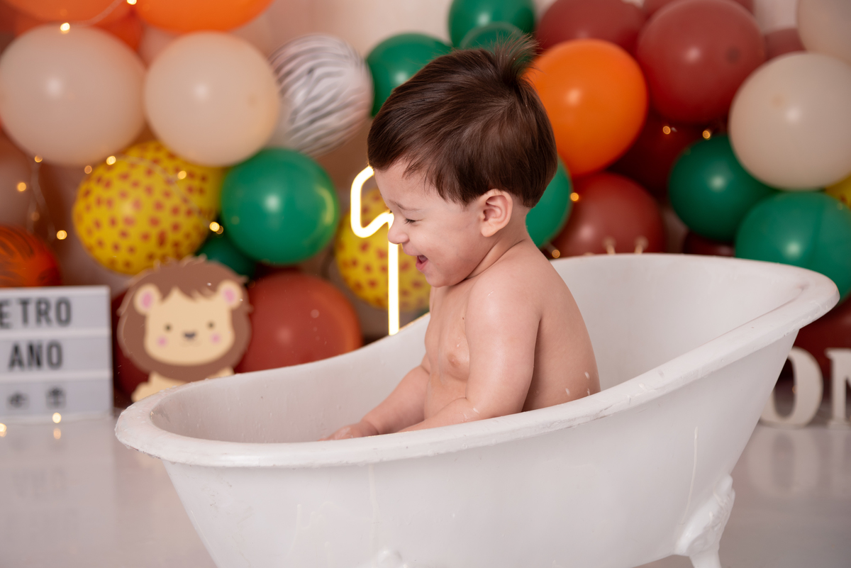 smash-the-cake-safari-leão-bolo-personalizado-aniversario-1-ano-estudio-thais-castro-brooklin-itaim-moema-campo-belo-congonhas-vila-olimpia