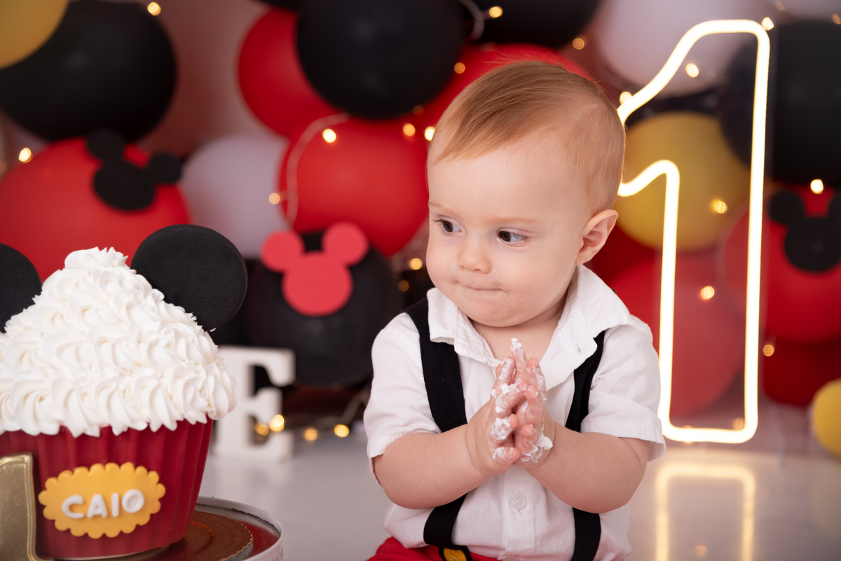 smash-the-cake-mickey-disney-bolo-personalizado-aniversario-1-ano-estudio-thais-castro-brooklin-itaim-moema-campo-belo-congonhas-vila-olimpia