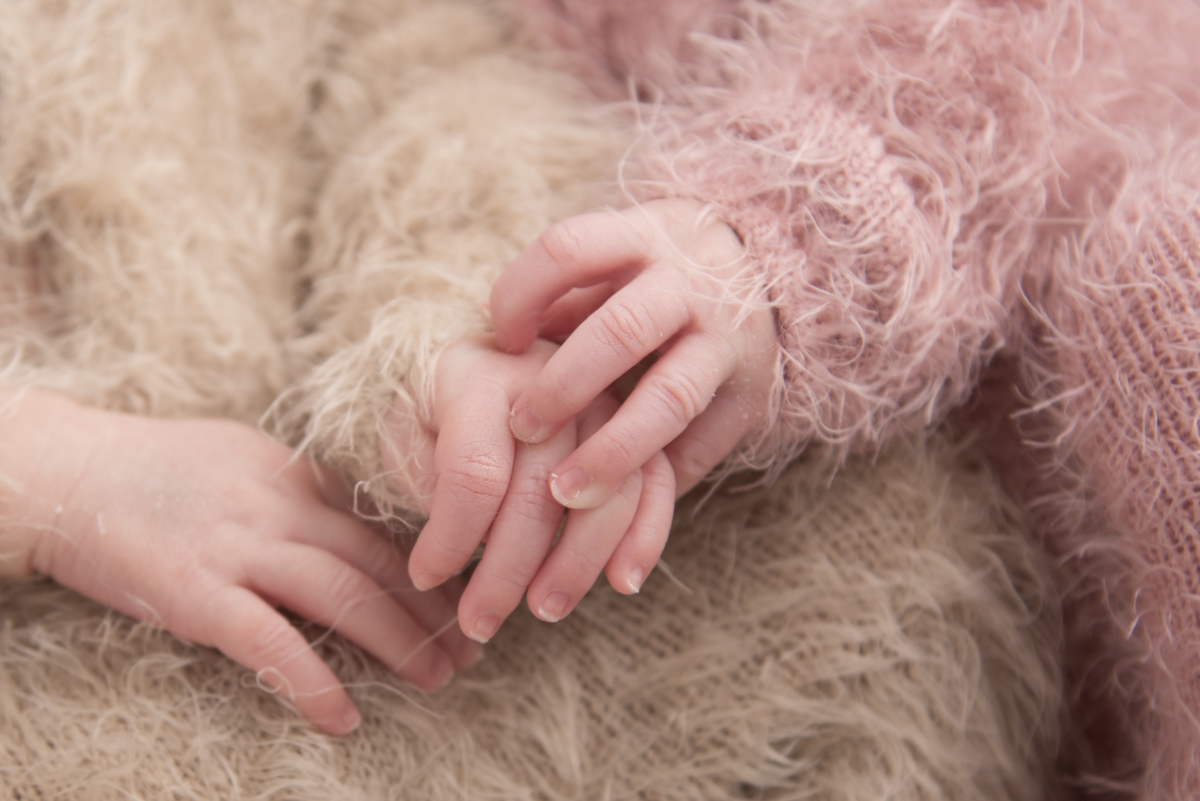 newborn-gemeos-casal-recem-nascido-familia-estudio-thais-castro-brooklin-itaim-jardins-moema-campo-belo-santo-amaro-osasco-abc