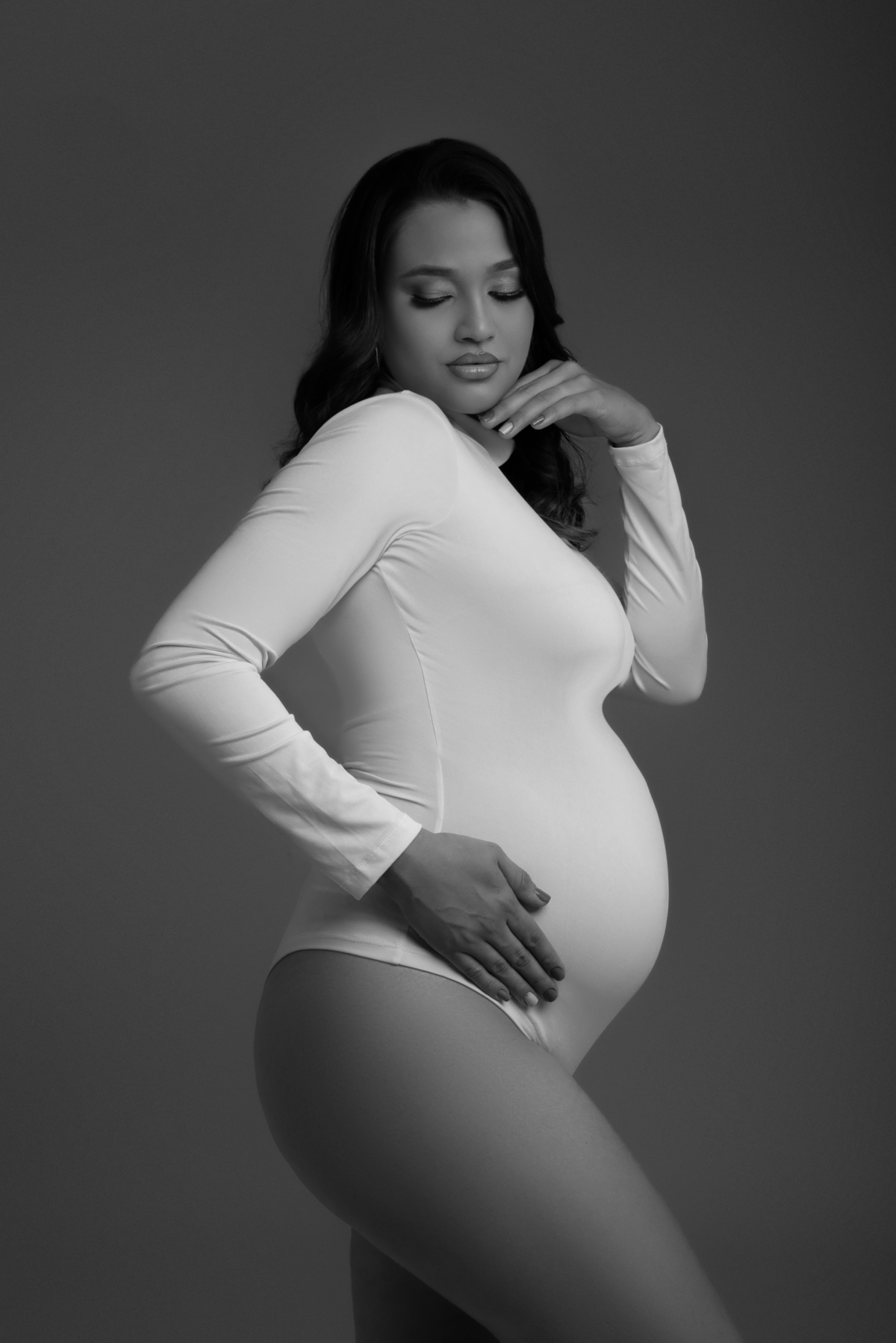 ensaio-gestante-clean-classico-jeans-fashion-maternidade-familia-estudio-thais-castro-brooklin-itaim-jardins-moema-campo-belo-santo-amaro-osasco-abc