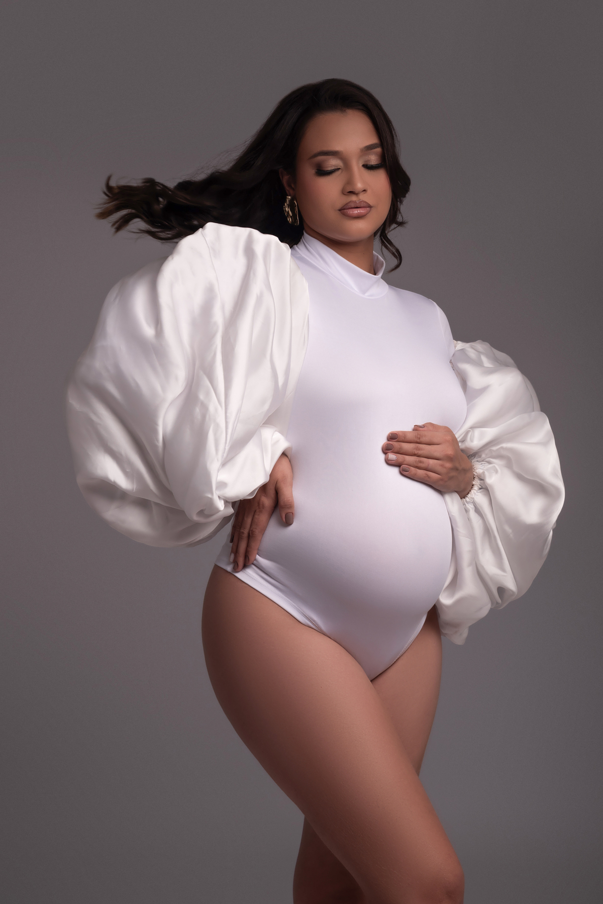 ensaio-gestante-clean-classico-jeans-fashion-maternidade-familia-estudio-thais-castro-brooklin-itaim-jardins-moema-campo-belo-santo-amaro-osasco-abc