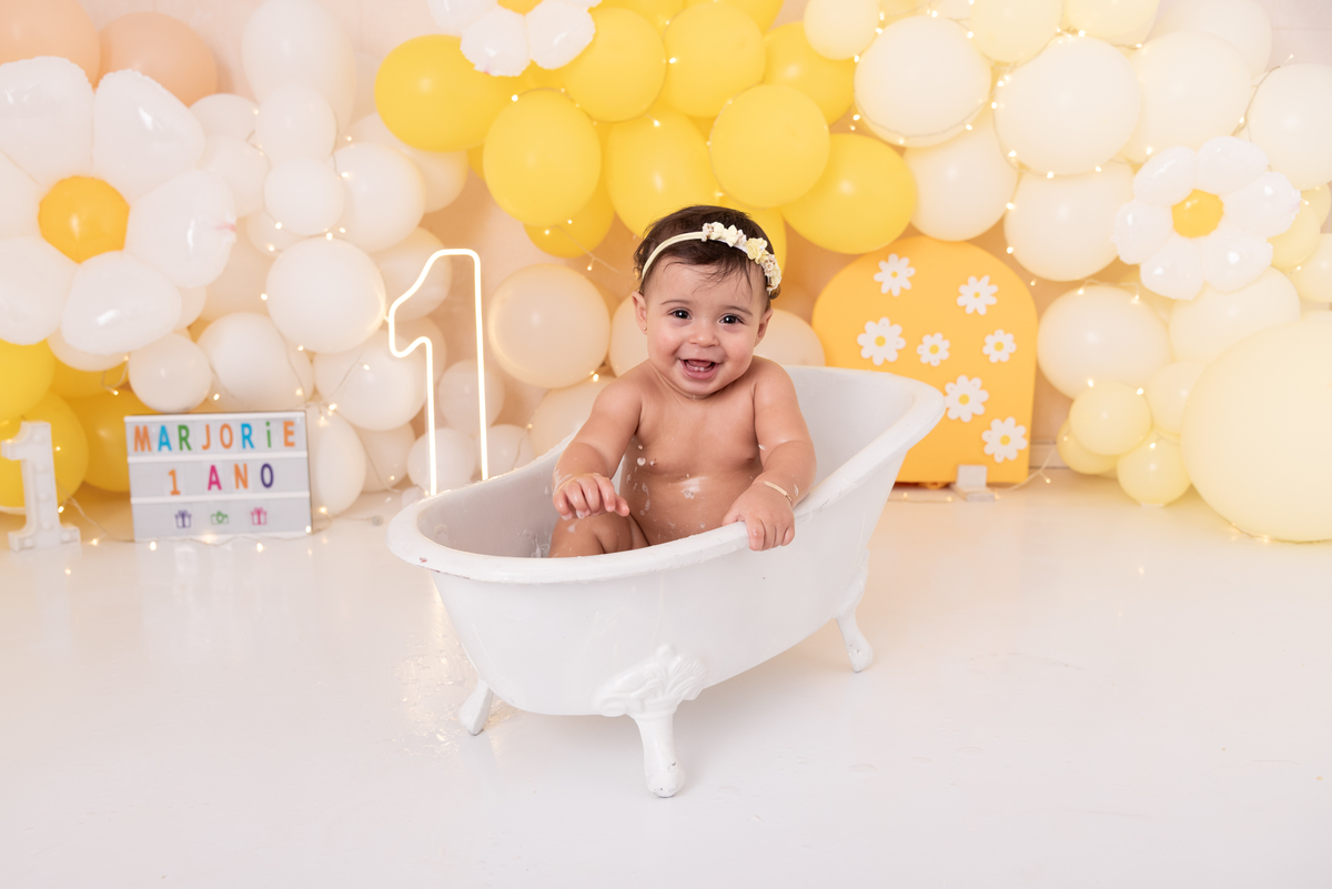 ensaio-smash-the-cake-bebe-margaridas-aniversario-comemorativo-estudio-thais-castro-brooklin-itaim-bibi-moema-abc-jardins-ibirapuera-morumbi-perdizes