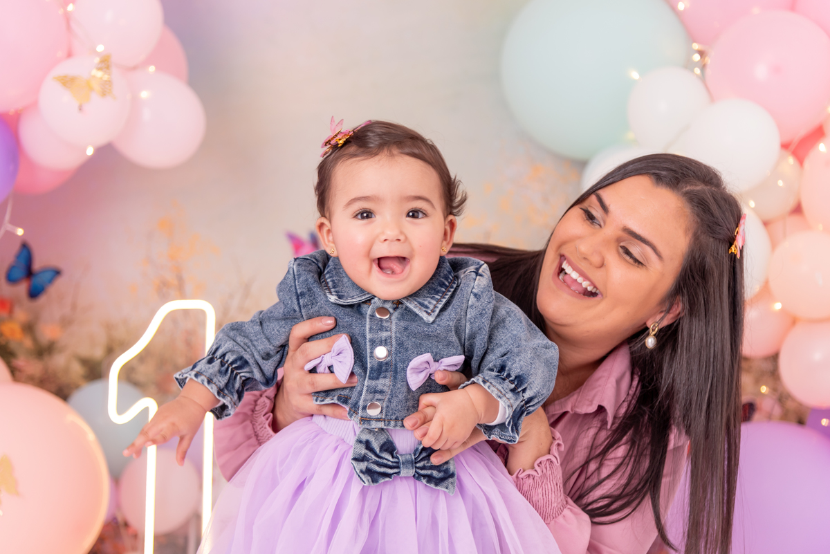 ensaio-smash-the-cake-jardim-menina-primeiro-ano-brooklin-itaim-jardins-morumbi-ibirapuera-campo-belo-santo-amaro-osasco-ipiranga-vila-mariana-bela-vista-fashion-classico-estudio-thais-castro