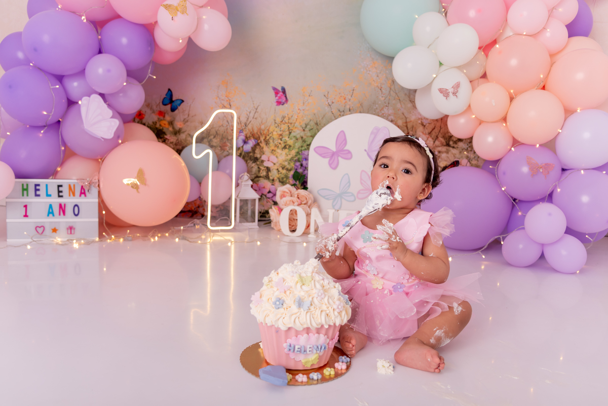 ensaio-smash-the-cake-jardim-menina-primeiro-ano-brooklin-itaim-jardins-morumbi-ibirapuera-campo-belo-santo-amaro-osasco-ipiranga-vila-mariana-bela-vista-fashion-classico-estudio-thais-castro