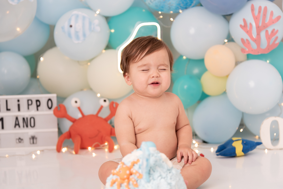 ensaio-smash-the-cake-fundo-do-mar-menino-primeiro-ano-brooklin-itaim-jardins-morumbi-ibirapuera-campo-belo-santo-amaro-osasco-ipiranga-vila-mariana-bela-vista-fashion-classico-estudio-thais-castro