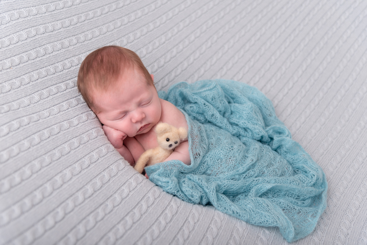 ensaio-newborn-recem-nascido-menino-neutro-familia-maternidade-estudio-thais-castro-brooklin-moema-itaim-campo-belo-ibirapuera-jardins-santo-amaro-cidade-monções-são-paulo