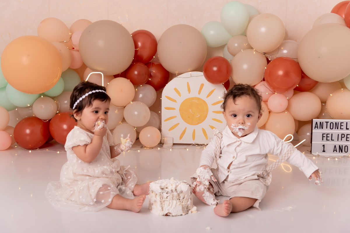 ensaio-smash-the-cake-gemeos-neutro-boho-estudio-thais-castro-brooklin-moema-ibirapuera-jardins-campo-belo-ipiranga-primeiro-ano