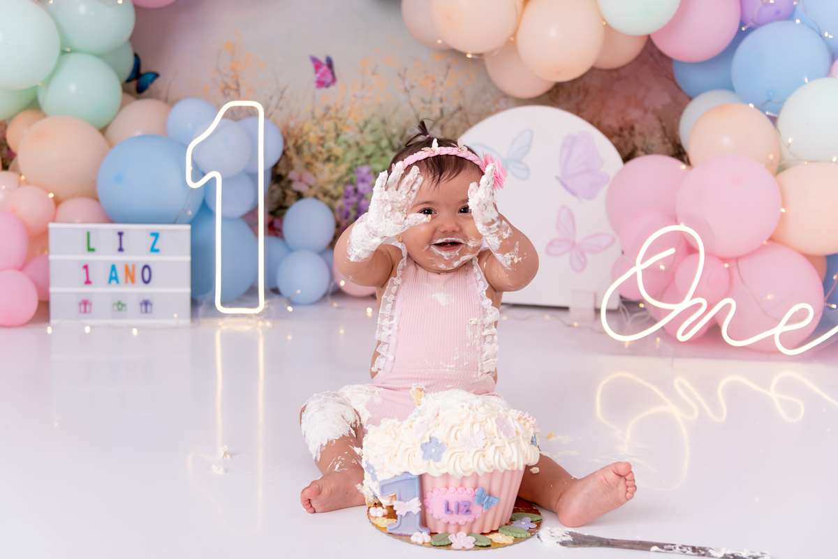 ensaio-smash-the-cake-menina-jardim-borboleta-estudio-thais-castro-brooklin-moema-ibirapuera-jardins-campo-belo-ipiranga-primeiro-ano