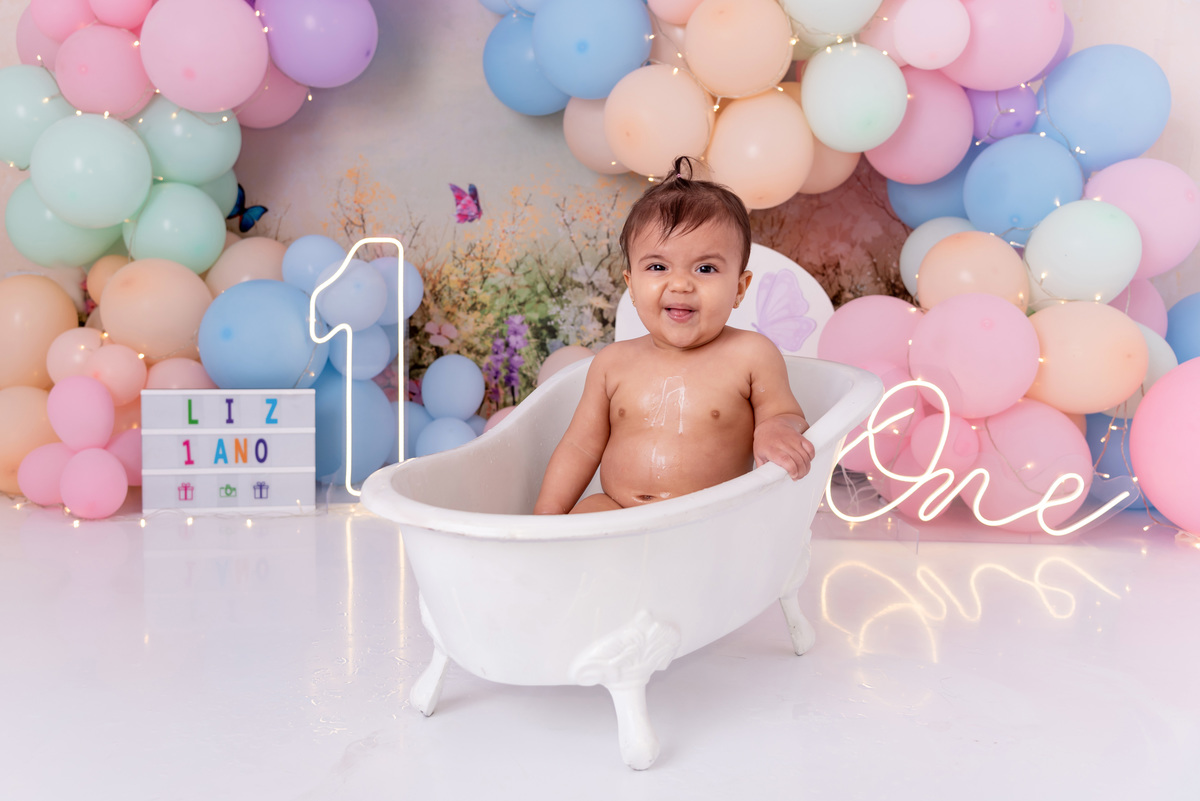 ensaio-smash-the-cake-menina-jardim-borboleta-estudio-thais-castro-brooklin-moema-ibirapuera-jardins-campo-belo-ipiranga-primeiro-ano