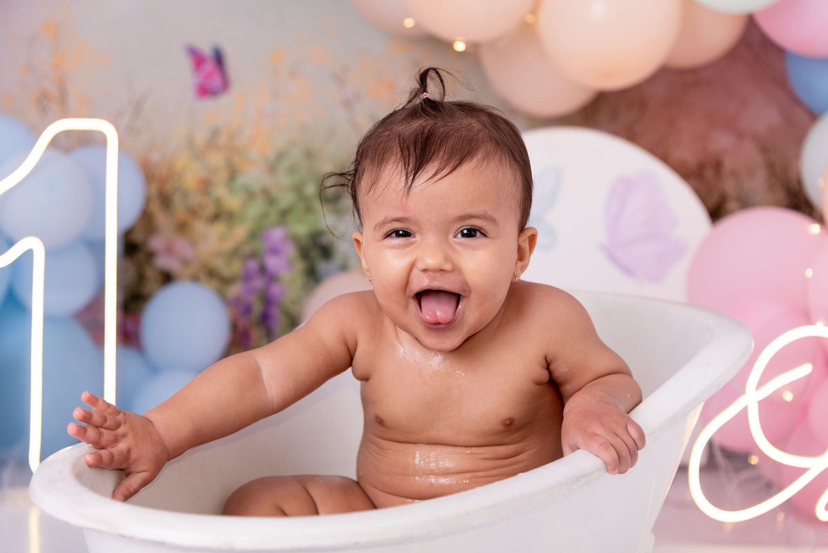 ensaio-smash-the-cake-menina-jardim-borboleta-estudio-thais-castro-brooklin-moema-ibirapuera-jardins-campo-belo-ipiranga-primeiro-ano