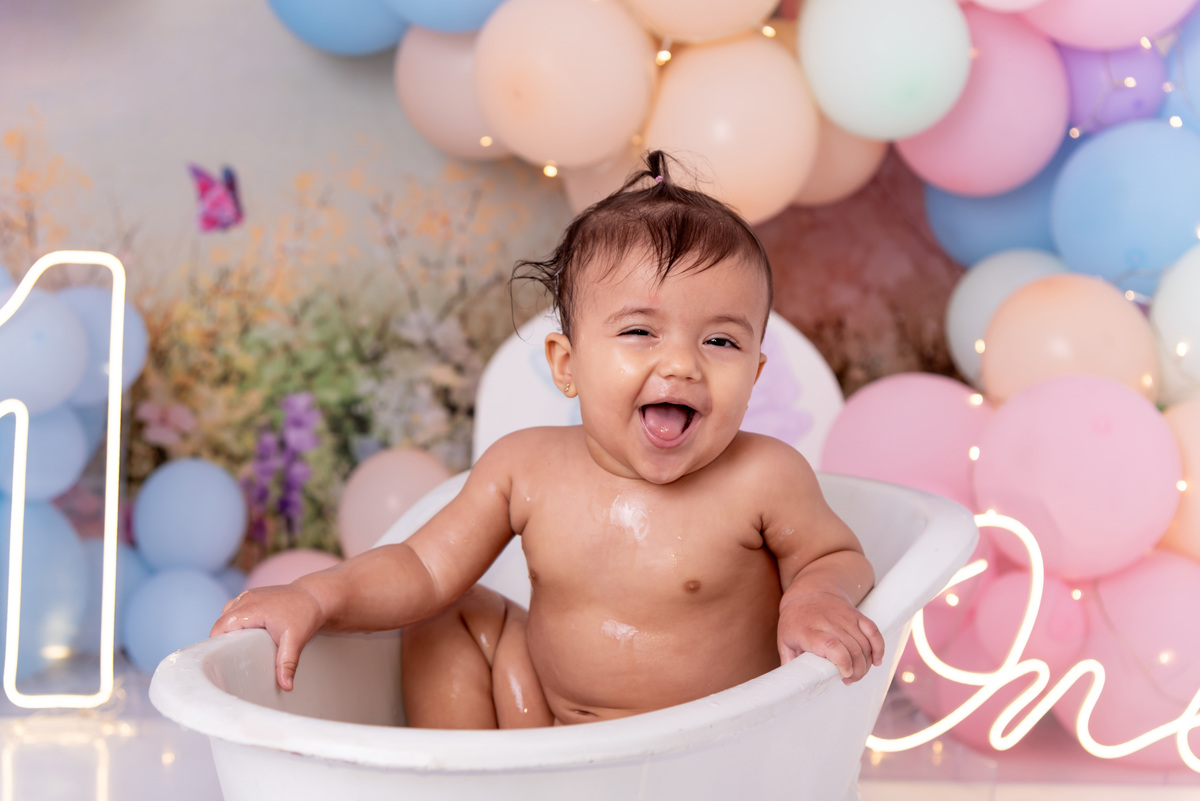 ensaio-smash-the-cake-menina-jardim-borboleta-estudio-thais-castro-brooklin-moema-ibirapuera-jardins-campo-belo-ipiranga-primeiro-ano