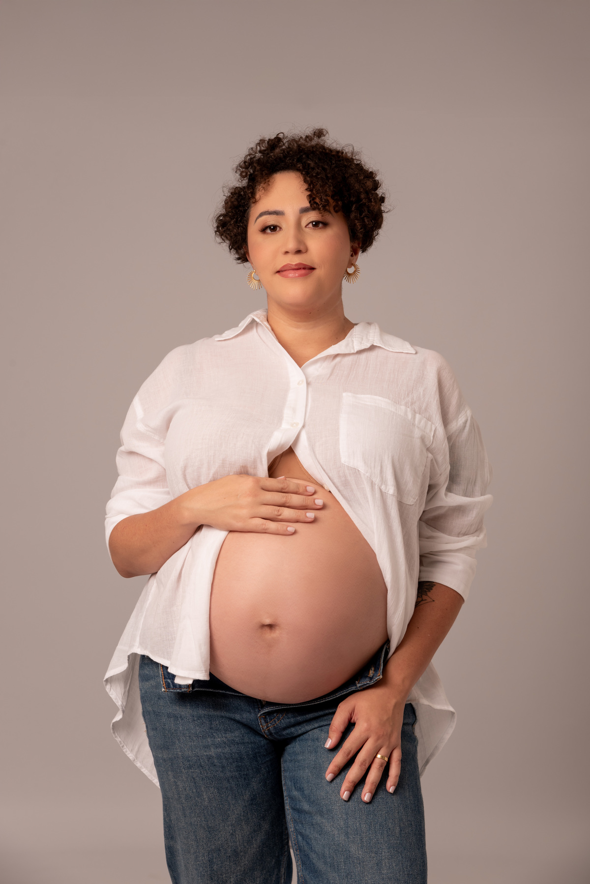 ensaio-gestante-clean-fashion-gravida-estudio-thais-castro-brooklin-moema-ibirapuera-jardins-campo-belo-ipiranga-primeiro-ano