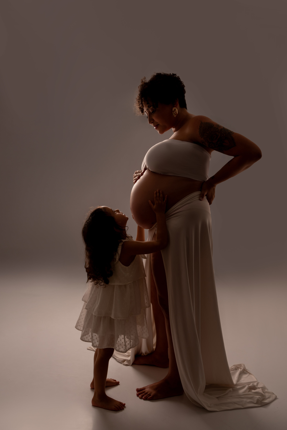 ensaio-gestante-clean-fashion-gravida-estudio-thais-castro-brooklin-moema-ibirapuera-jardins-campo-belo-ipiranga-primeiro-ano