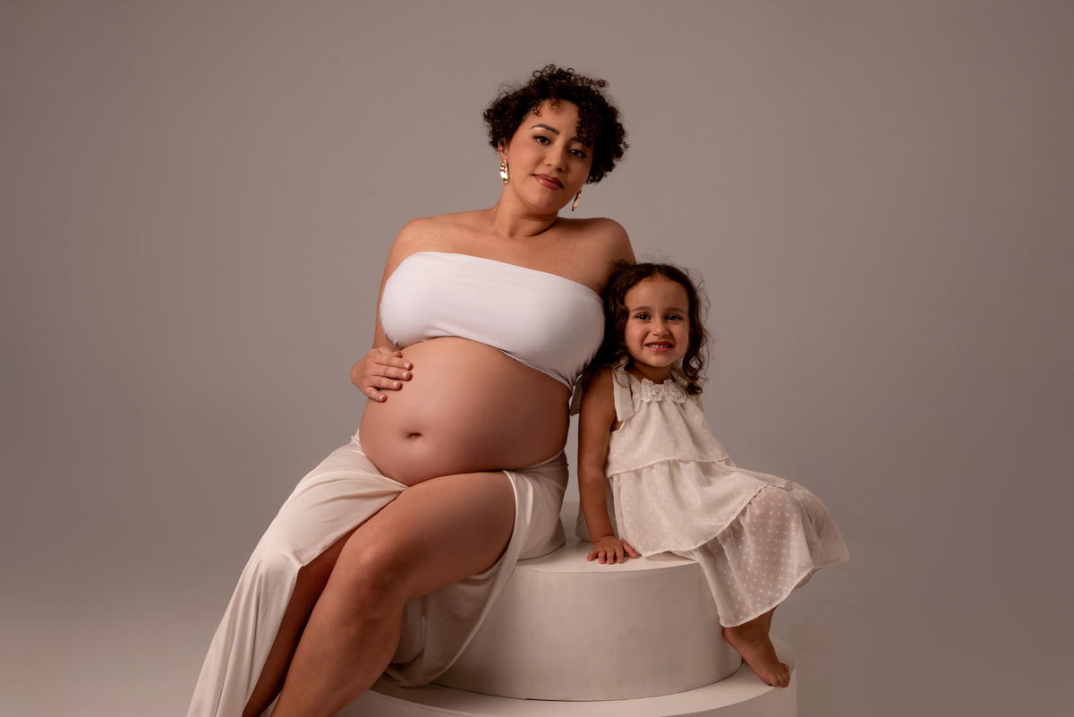 ensaio-gestante-clean-fashion-gravida-estudio-thais-castro-brooklin-moema-ibirapuera-jardins-campo-belo-ipiranga-primeiro-ano