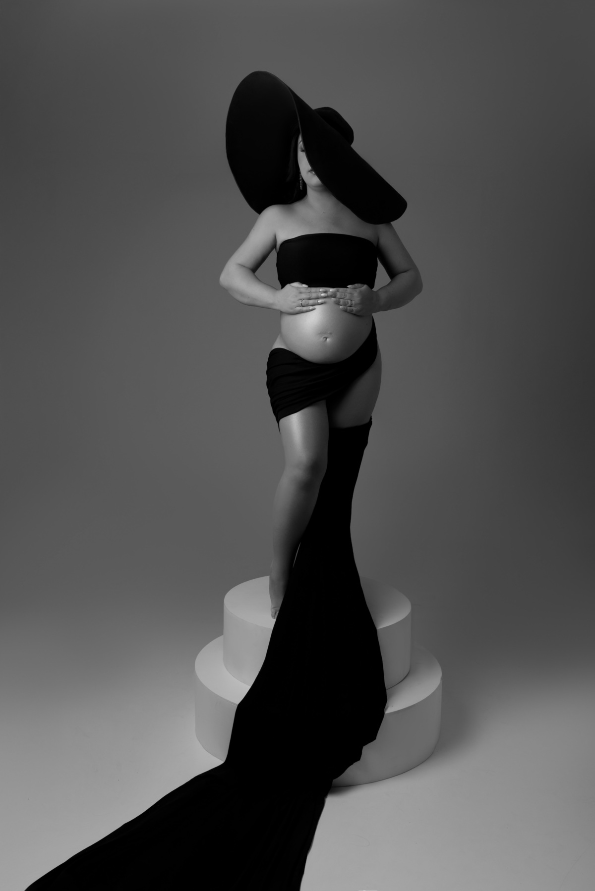 ensaio-gestante-clean-fashion-gravida-estudio-thais-castro-brooklin-moema-ibirapuera-jardins-campo-belo-ipiranga-primeiro-ano