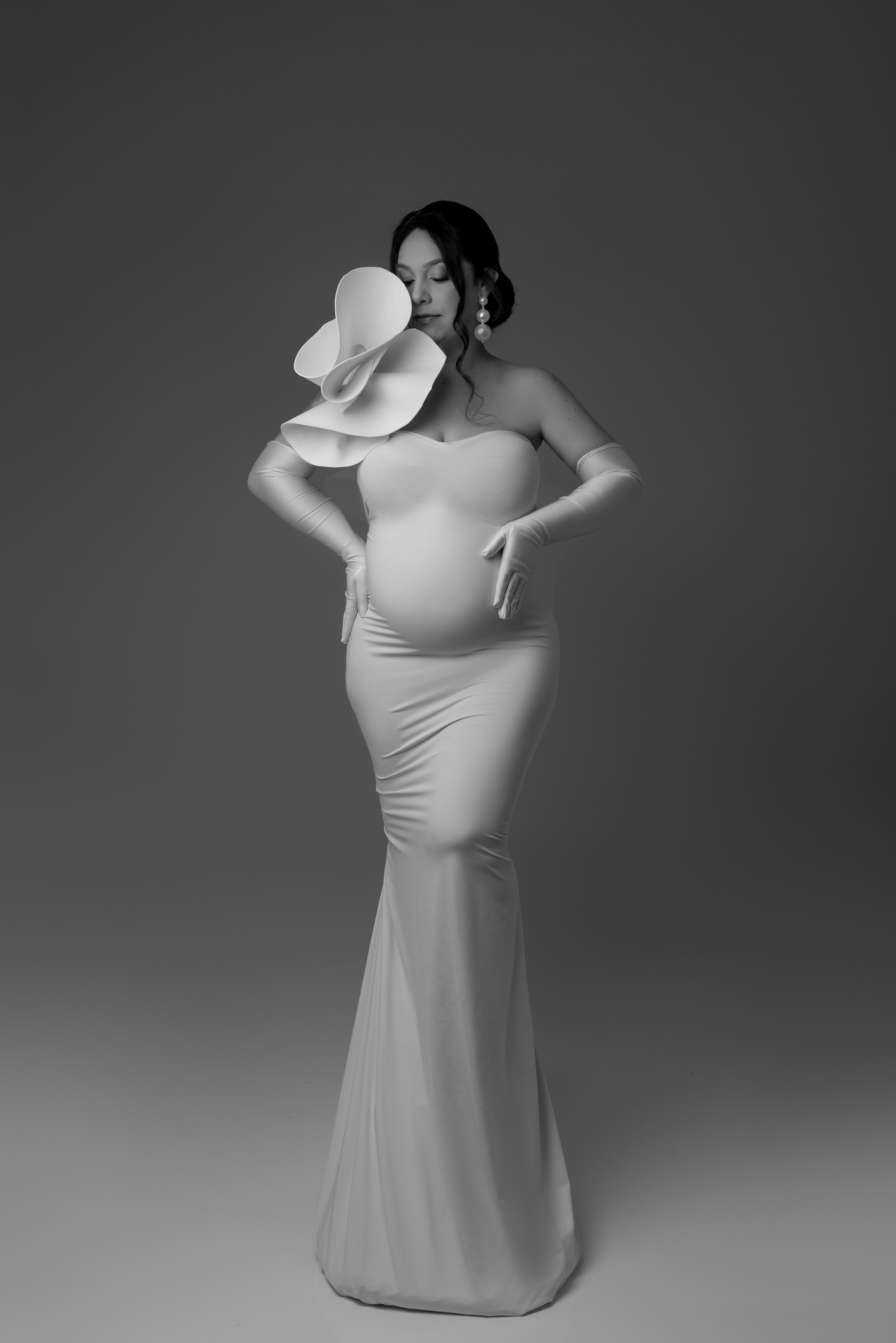 ensaio-gestante-clean-fashion-gravida-estudio-thais-castro-brooklin-moema-ibirapuera-jardins-campo-belo-ipiranga-primeiro-ano