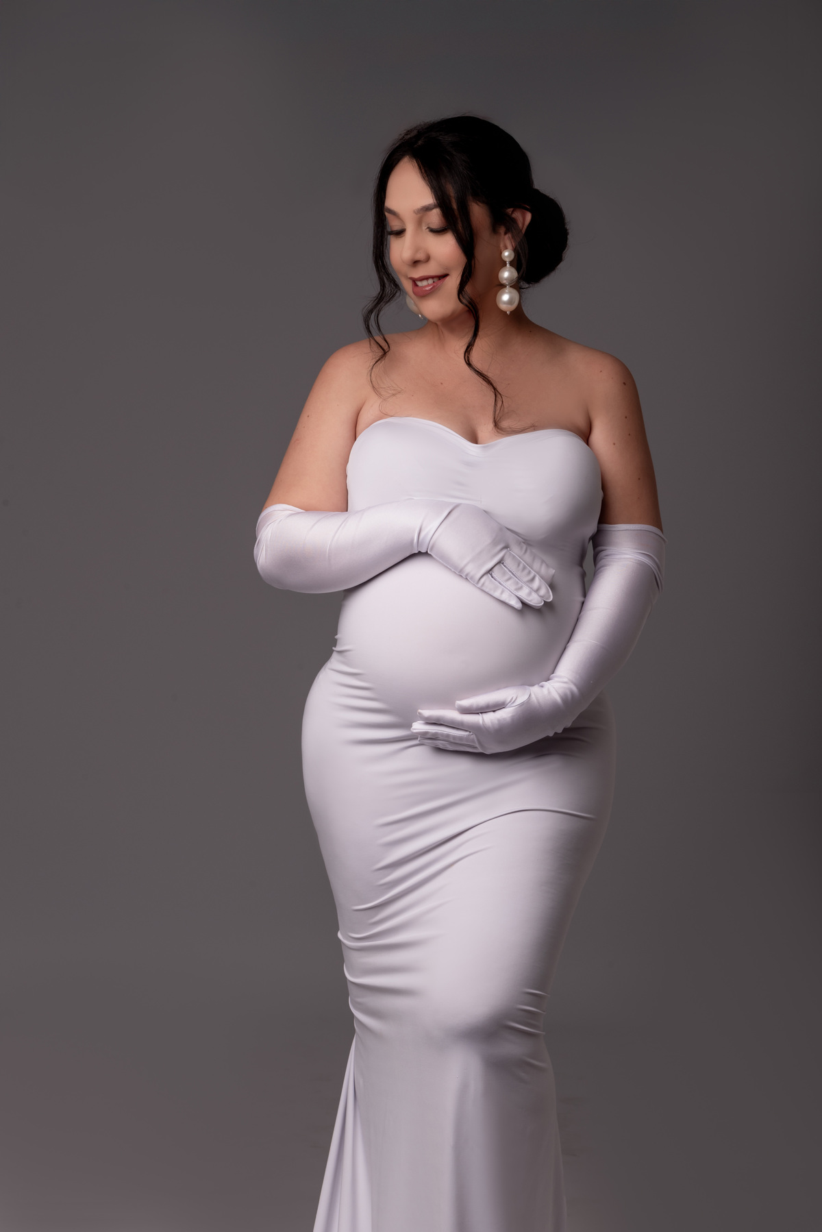 ensaio-gestante-clean-fashion-gravida-estudio-thais-castro-brooklin-moema-ibirapuera-jardins-campo-belo-ipiranga-primeiro-ano