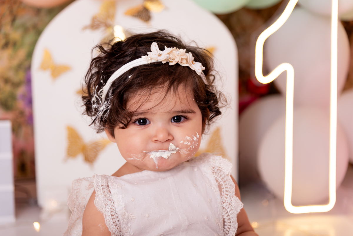 smash-the-cake-primeir-ano-menina-jardim-borboletas-criativo-estudio-thais-castro-brooklin-moema-campo-belo-jardins-cidade-monções-itaim-ibirapuera-morumbi-ipiranga-abc