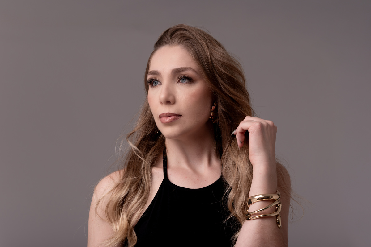 ensaio-feminino-aniversario-50-anos-clean-sensual-estudio-thais-castro-brooklin-moema-itaim-jardins-morumbi-campo-belo