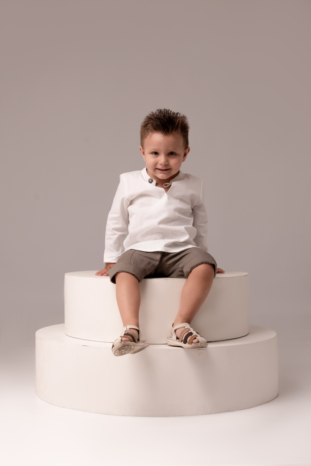 ensaio-gestante-gravida-fashion-neutro-clean-completo-estudio-thais-castro-brooklin-itaim-moema-santo-amaro-berrini-ibirapuera-morumbi-campo-belo-zona-sul