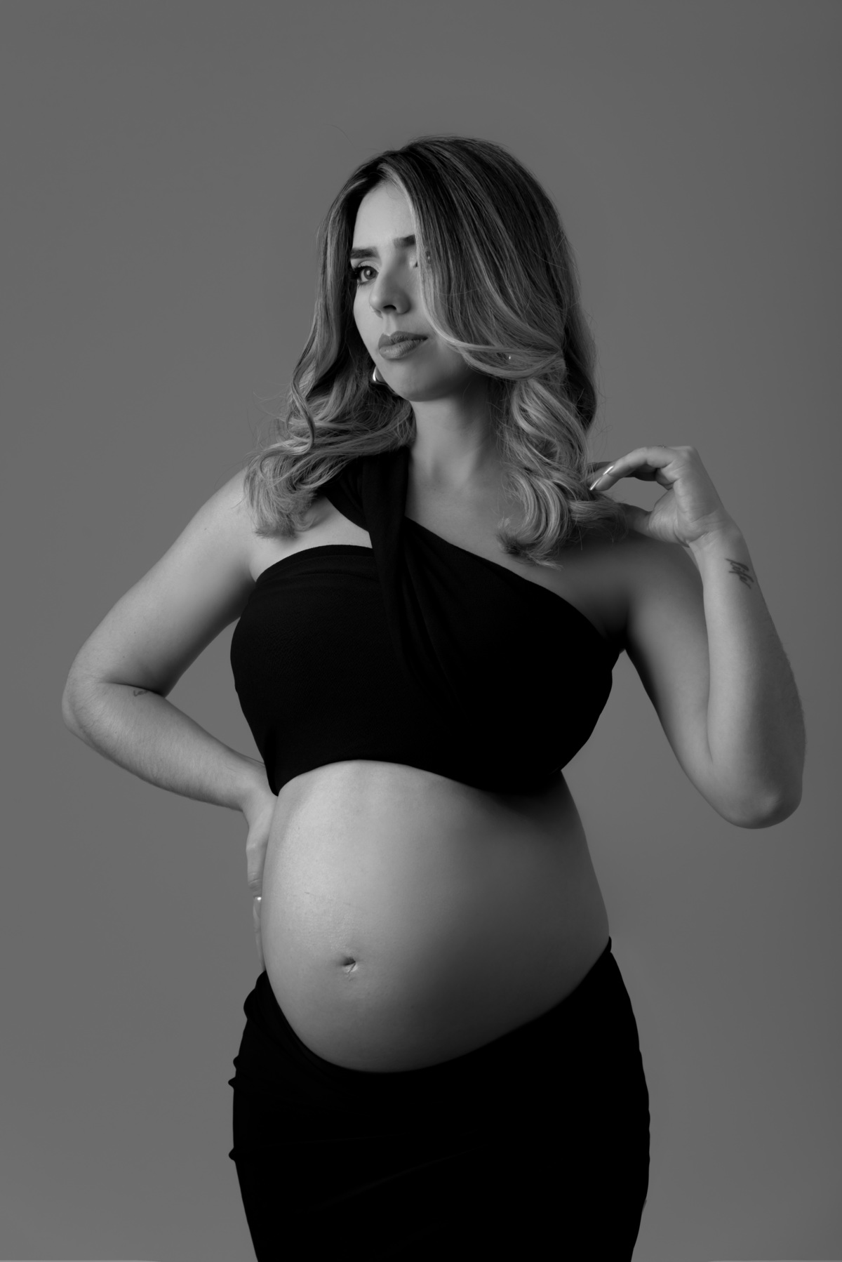 ensaio-gestante-gravida-fashion-neutro-clean-completo-estudio-thais-castro-brooklin-itaim-moema-santo-amaro-berrini-ibirapuera-morumbi-campo-belo-zona-sul