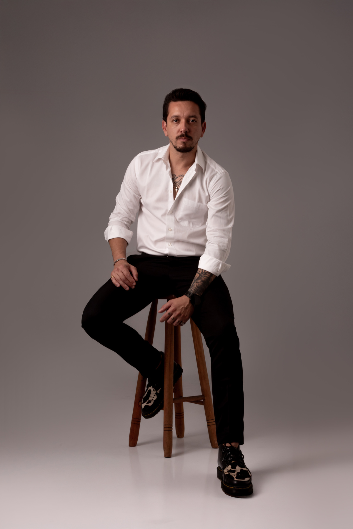 ensaio-masculino-corporativo-profissional-musico-social-media-estudio-thais-castro-berrini-moema-itaim-paulista-brooklin-cidade-monções-ibirapuera-morumbi-olimpia