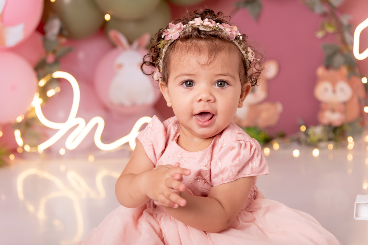 smash-the-cake-bosque-encantado-menina-primeiro-ano-aniversario-estudio-thais-castro-brooklin-campo-belo-itaim-ibirapuera-santo-amaro-morumbi-ipiranga-abc