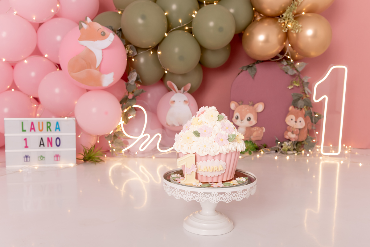 smash-the-cake-bosque-encantado-menina-primeiro-ano-aniversario-estudio-thais-castro-brooklin-campo-belo-itaim-ibirapuera-santo-amaro-morumbi-ipiranga-abc