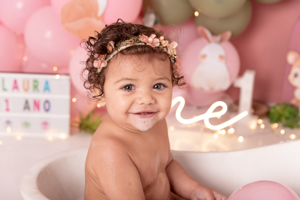 smash-the-cake-bosque-encantado-menina-primeiro-ano-aniversario-estudio-thais-castro-brooklin-campo-belo-itaim-ibirapuera-santo-amaro-morumbi-ipiranga-abc