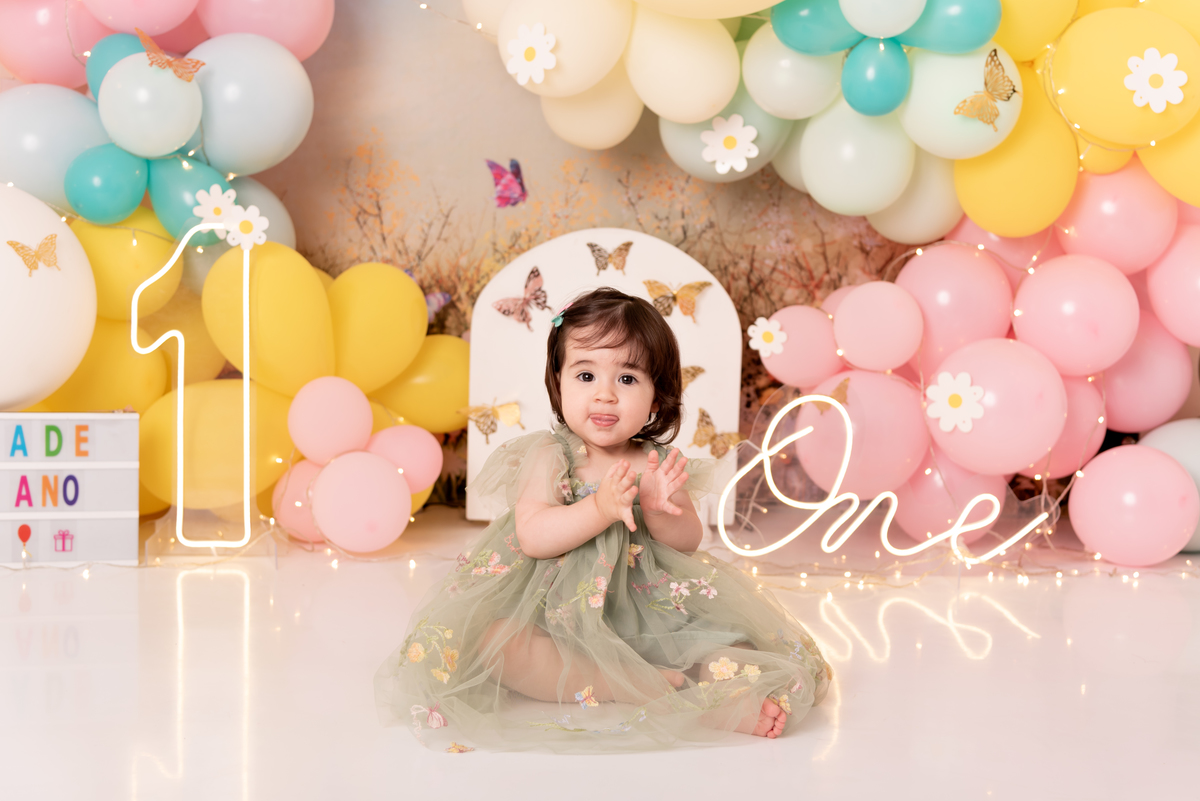 smash-the-cake-bosque-encantado-menina-primeiro-ano-aniversario-estudio-thais-castro-brooklin-campo-belo-itaim-ibirapuera-santo-amaro-morumbi-ipiranga-abc