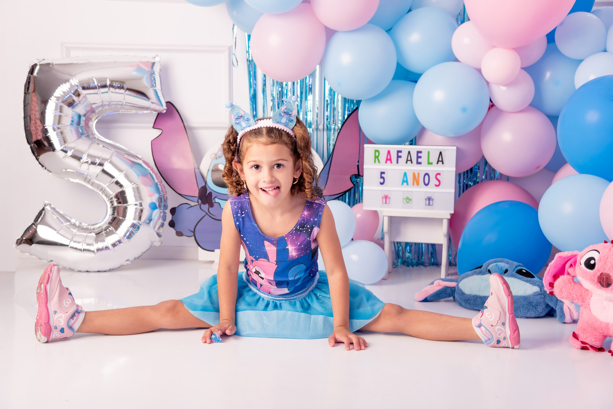 ensaio-aniversario-infantil-stitch-bebe-menina-estudio-brooklin-moema-itaim-campo-belo-ibirapuera-morumbi-ipiranga-bela-vista