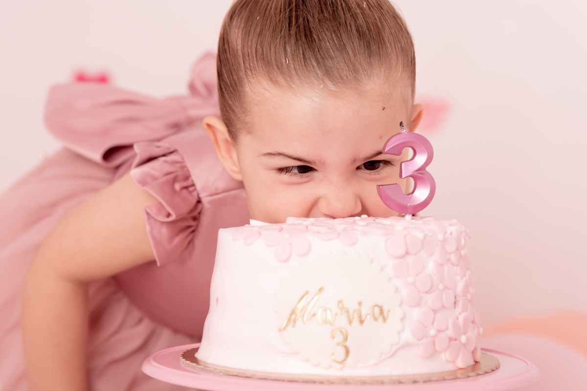 ensaio-aniversario-infantil-neutro-bebe-menina-estudio-brooklin-moema-itaim-campo-belo-ibirapuera-morumbi-ipiranga-bela-vista