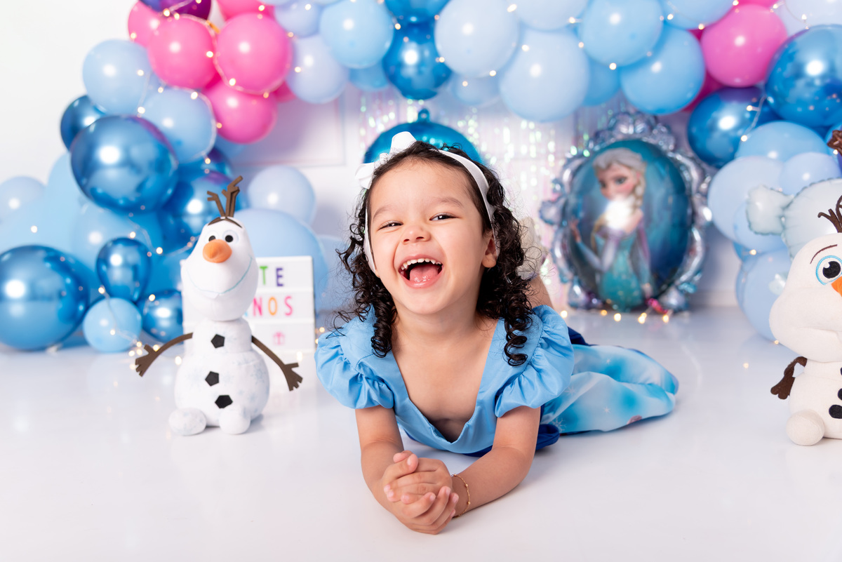 ensaio-aniversario-infantil-frozen-bebe-menina-estudio-brooklin-moema-itaim-campo-belo-ibirapuera-morumbi-ipiranga-bela-vista