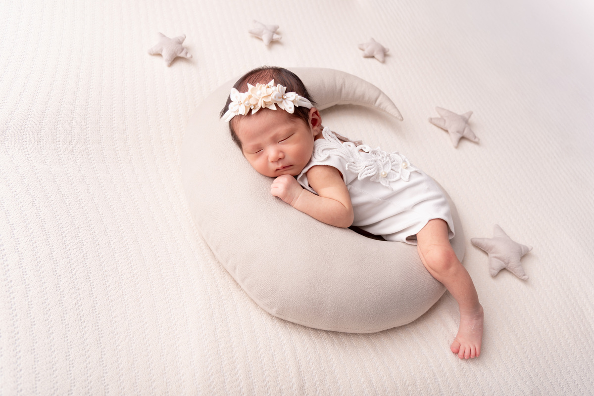 ensaio-newborn-estudio-neutro-clean-brooklin-itaim-bibi-morumbi-ibirapuera-campo-belo-newborn-santo-amaro-osasco-parto-cesaria-normal-promatre
