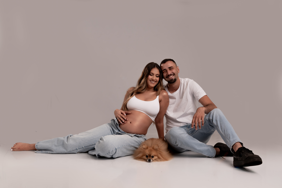 ensaio-gestante-clean-fashion-estudio-thais-castro-atemporal-fotografia-gravida-brooklin-itaim-zona-sul-ibirapuera-morumbi-santo-amaro-ipiranga-gravida-completo-maquiagem