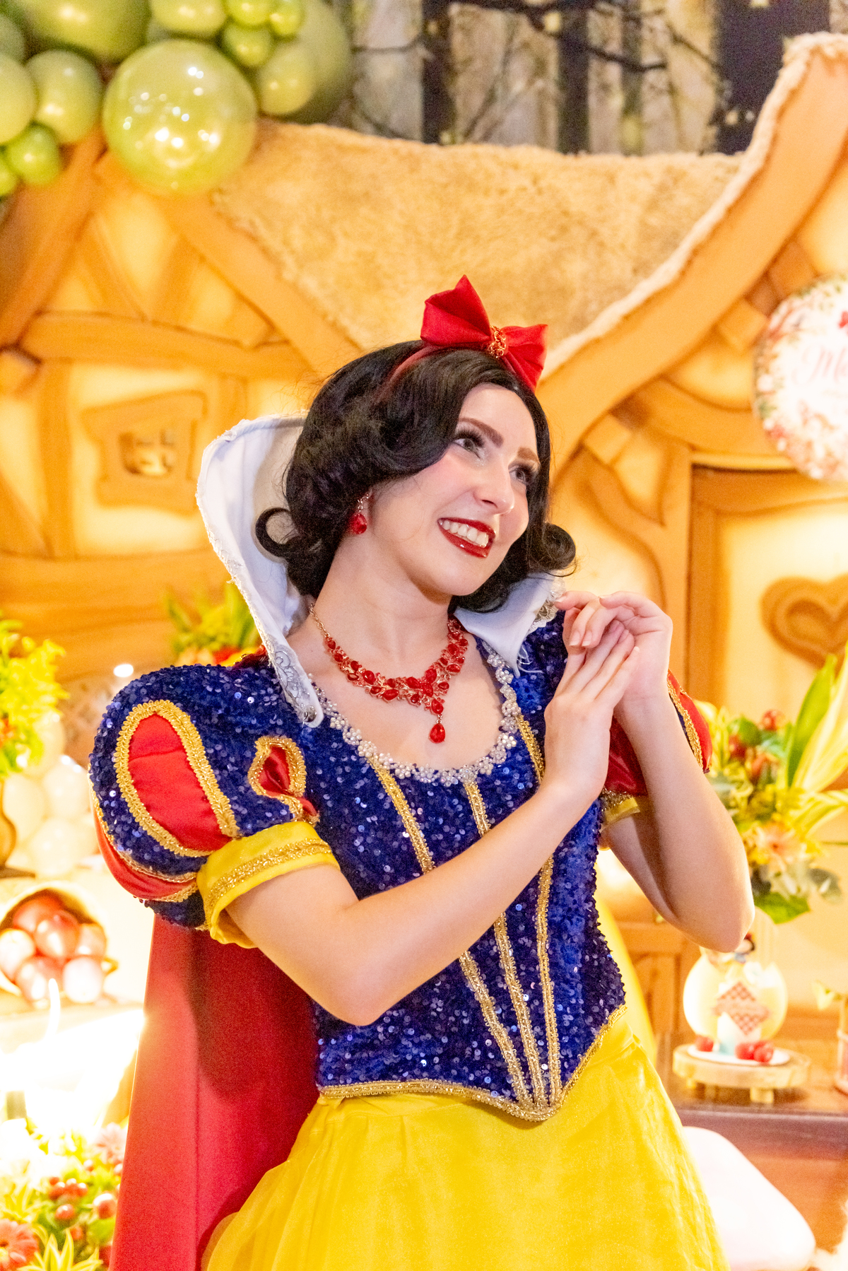 ensaio-smash-the-cake-princesa-disney-branca-de-neve-menina-aniversario-brooklin-estudio-thais-castro-moema-itaim-bibi-ibirapuera-zona-sul-morumbi-santo-amaro-vila-nova-conceição-cidade-monções